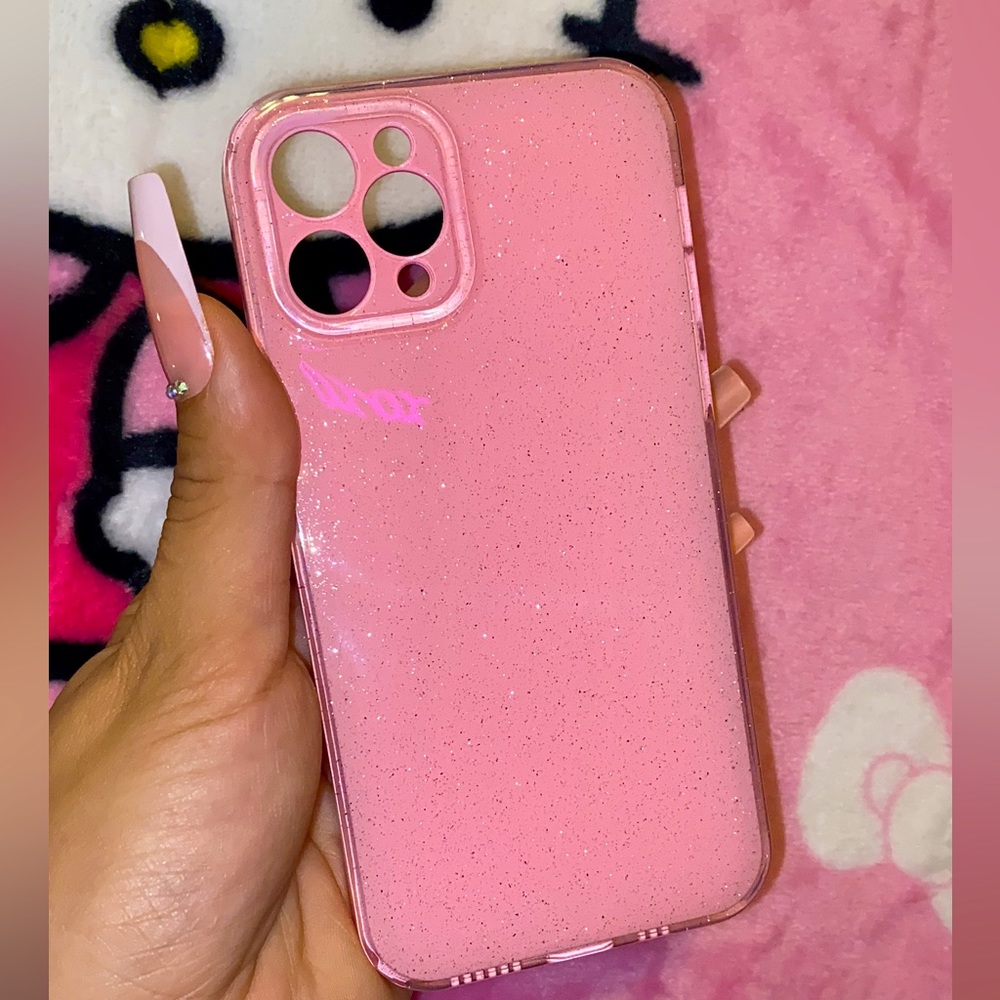Cute ! NWOT 💗💕iPhone 11 Pro Baby Pink Glitter Case ( flexible material) 💖✨